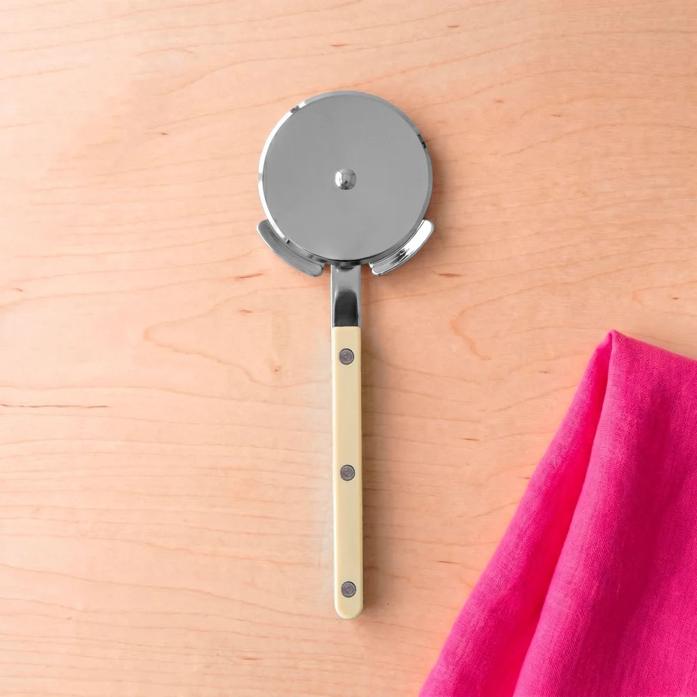 Bistro Solid Pizza Wheel Ivory