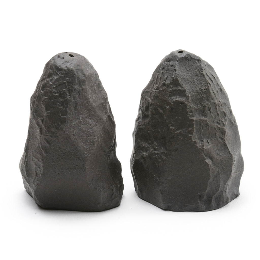 1882 Ltd. Crockery Black - Salt & Pepper
