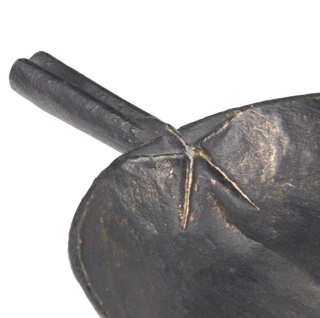 Villa & House Bronze Finish Clovis Plate